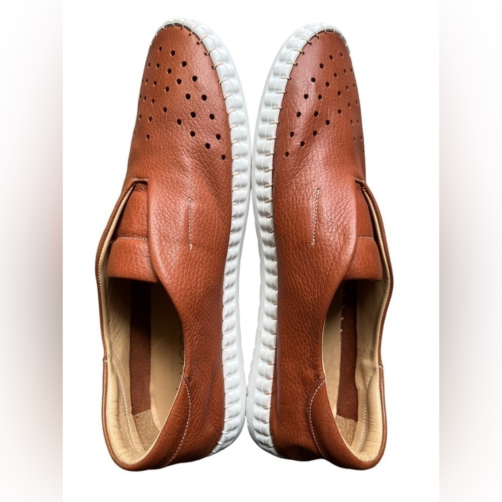 Bueno Womens Size 42 US 11- 11.5Denmark Buttery Leather Slip-On Sneakers Tan. - Picture 3 of 9